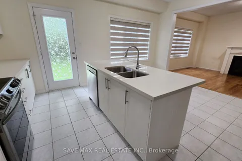 263 Fleetwood Dr Dr, Oshawa, ON L1K 3E8