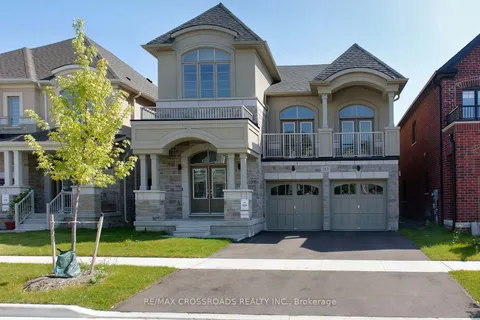 213 Doug Finney St, Oshawa, ON L1K 3G3
