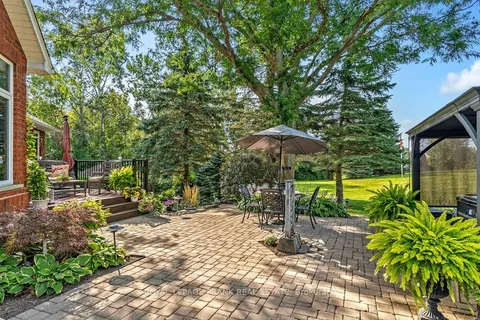 11 Cawkers Cove Rd, Scugog, ON L9L 1P4