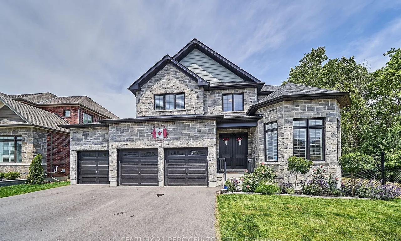 43 Harry Lee Cres, Clarington, ON L1C 7G5