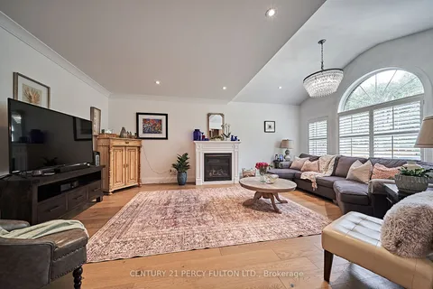 43 Harry Lee Cres, Clarington, ON L1C 7G5
