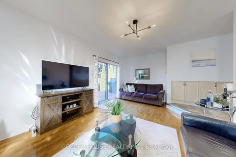 792 Beatrice St, Oshawa, ON L1K 2H7
