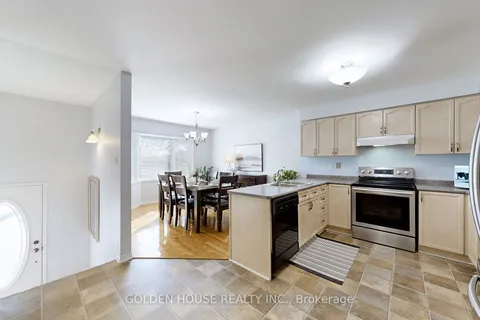 792 Beatrice St, Oshawa, ON L1K 2H7