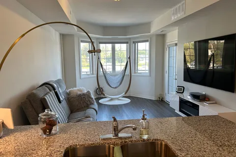 70 Shipway Ave, Clarington, ON L1B 0V7