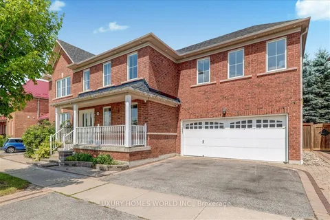 90 Seward Cres, Ajax, ON L1Z 1Y9