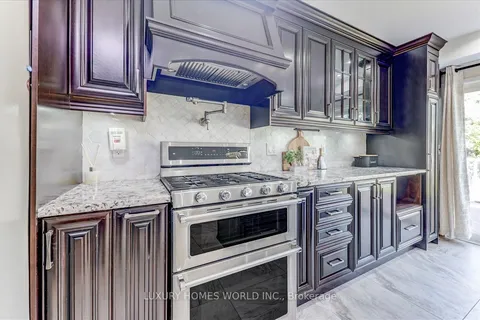 90 Seward Cres, Ajax, ON L1Z 1Y9