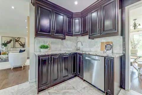 90 Seward Cres, Ajax, ON L1Z 1Y9