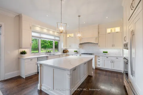 1618 Heathside Cres, Pickering, ON L1V 5W7