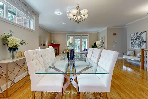 28 Pine Crt, Scugog, ON L9L 1T9