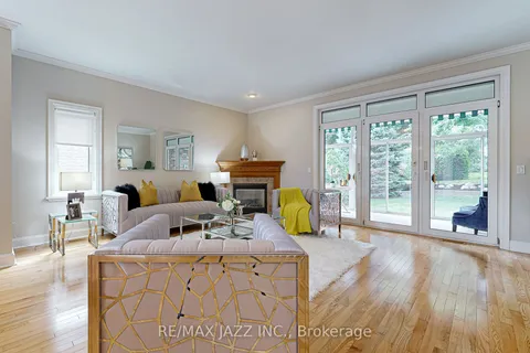28 Pine Crt, Scugog, ON L9L 1T9