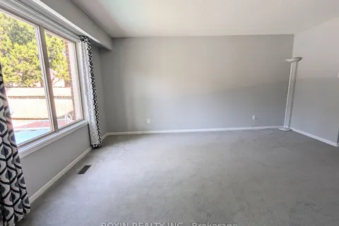 43 Huntsmill Blvd, Toronto, ON M1W 2Z8
