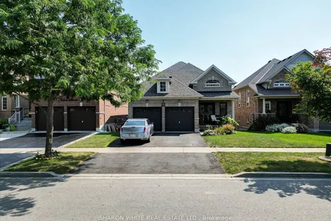 85 Nelson St, Clarington, ON L1C 0A7