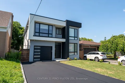 60 Boem Ave, Toronto, ON M1R 3T5