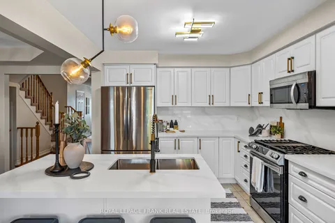 130 Worden Dr, Clarington, ON L1E 0C7