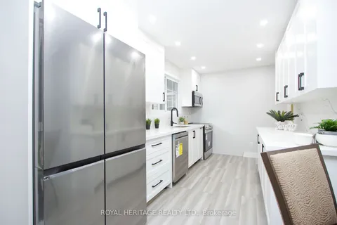 11450 Simcoe St, Scugog, ON L9L 1B3