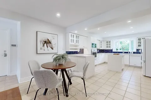 5 McNamara Crt, Ajax, ON L1T 4W6