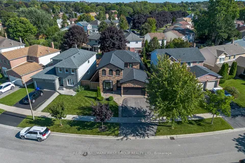 865 White Ash Dr, Whitby, ON L1N 7L8