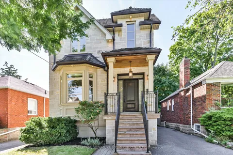 90 St Hubert Ave, Toronto, ON M4J 3Z5