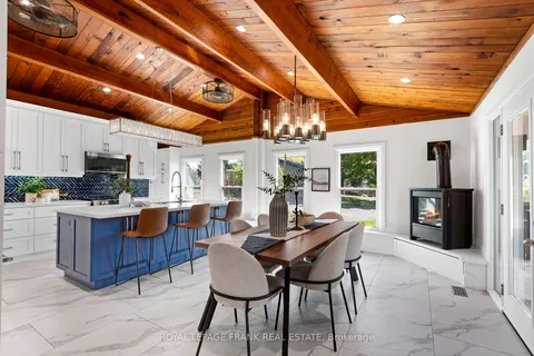 87 River St, Scugog, ON L0C 1G0