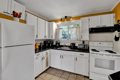 856 Florell Dr, Oshawa, ON L1H 6W1