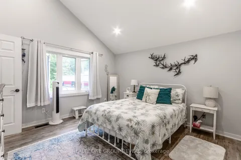 12 Brook St, Scugog, ON L9L 1B5
