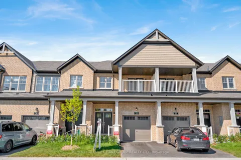 28 Paradise Way, Whitby, ON L1R 0R7
