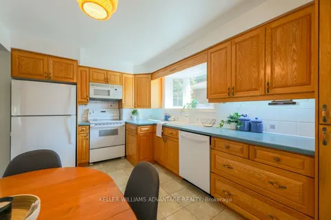 48 Angora St, Toronto, ON M1G 1L7