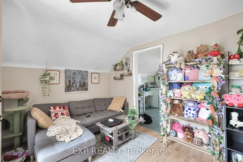 23 Erie St, Oshawa, ON L1H 3R1