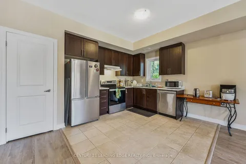 291 Olive Ave, Oshawa, ON L1H 2P5