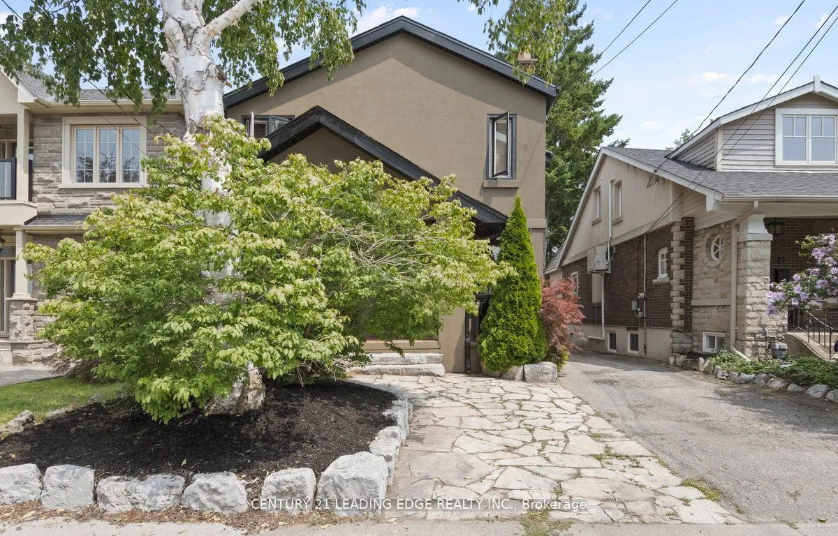 25 Eastwood Ave, Toronto, ON M1N 3G9