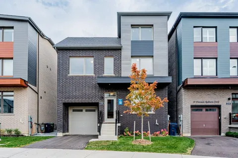 21 Freemon Redmon Circ, Toronto, ON M1R 0G3