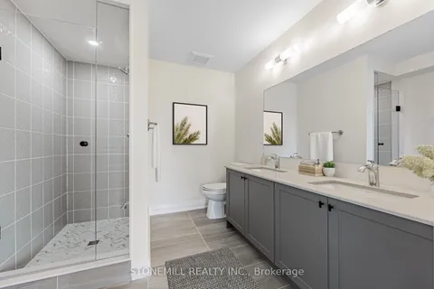 967 Crowsnest Hllw, Pickering, ON L0H 1J0