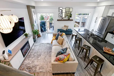 66 Longshore Way, Whitby, ON L1N 1C8