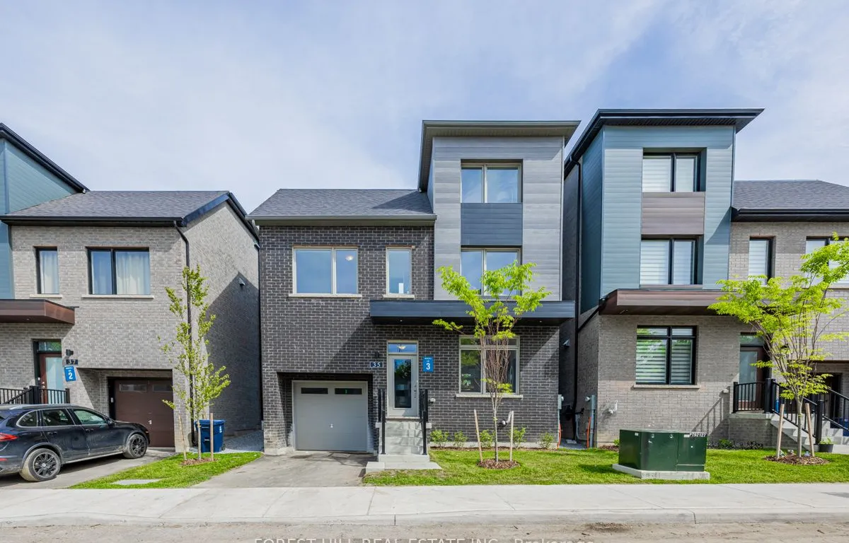 35 Freemon Redmon Circ, Toronto, ON M1R 0G3