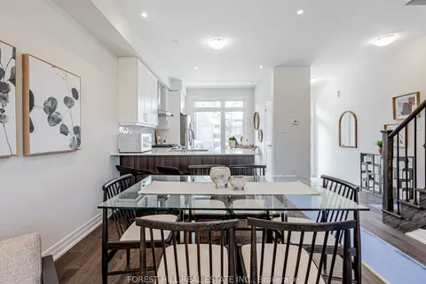 35 Freemon Redmon Circ, Toronto, ON M1R 0G3