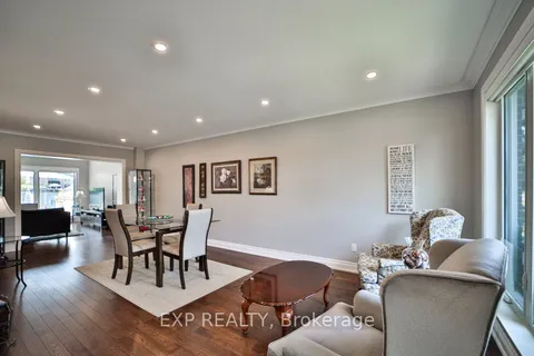 42 Tower Dr, Toronto, ON M1R 3N9