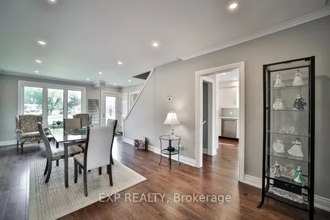 42 Tower Dr, Toronto, ON M1R 3N9