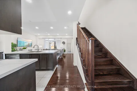 257 Coronation Rd, Whitby, ON L1P 0H8