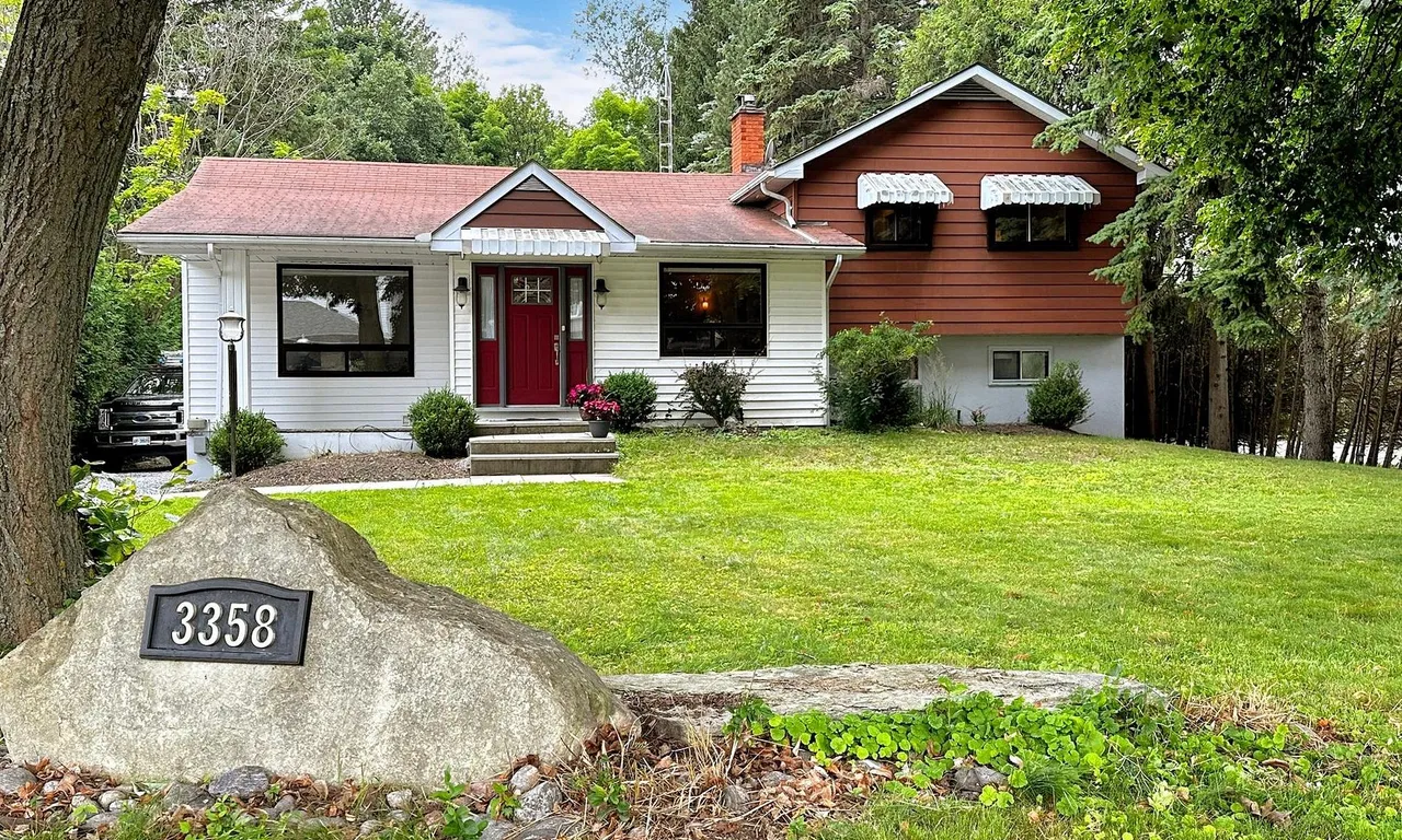 3358 Courtice Rd, Clarington, ON L1E 2L7