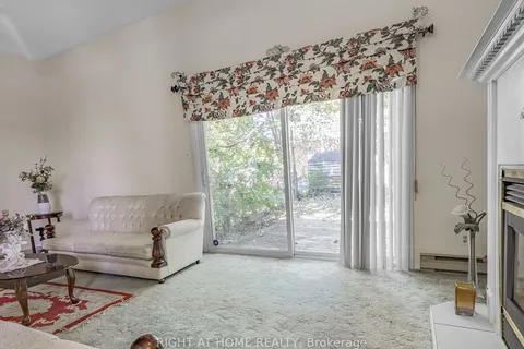 1915 FAYLEE Cres, Pickering, ON L1V 2T3