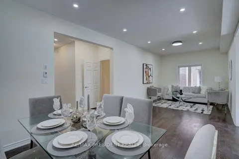 1303 Apollo St, Oshawa, ON L1K 3E6