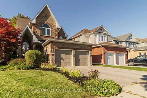 1050 Beatrice St, Oshawa, ON L1K 2K5