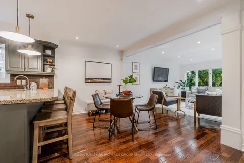 19 Lynndale Rd, Toronto, ON M1N 1B9