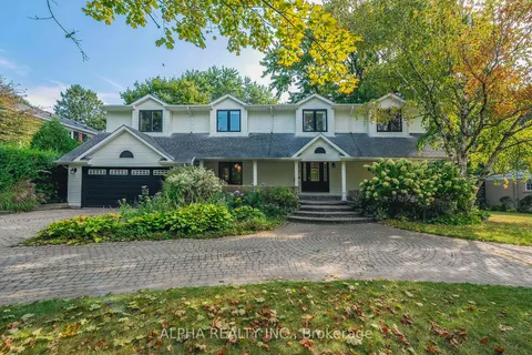 3 Faircroft Blvd, Toronto, ON M1M 2W9
