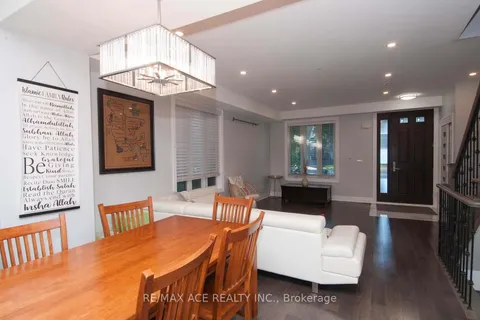 181 Phyllis Avenue, Toronto, ON M1M 1Y7