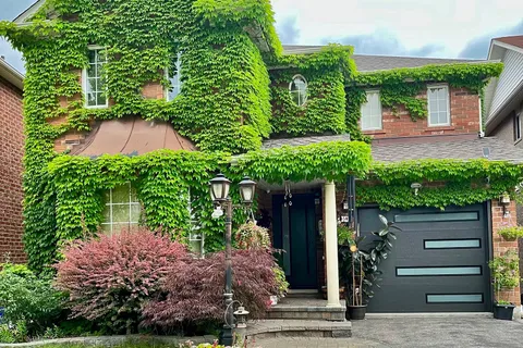 53 Angier Cres, Ajax, ON L1S 7R8