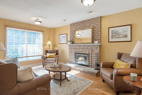 24 Choiceland Blvd, Toronto, ON M1C 4X3