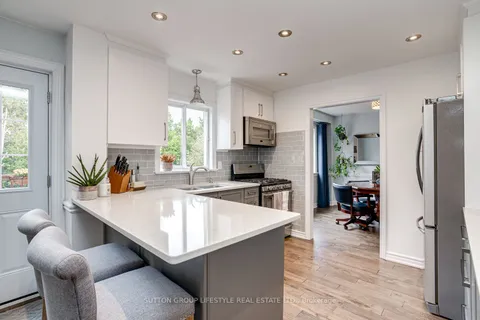 49 Lakeview Dr, Scugog, ON L9L 1H1