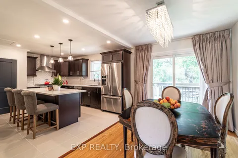 886 Reytan Blvd, Pickering, ON L1W 1Y5