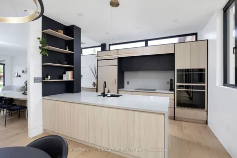 10 Haida Crt, Toronto, ON M1C 3L1